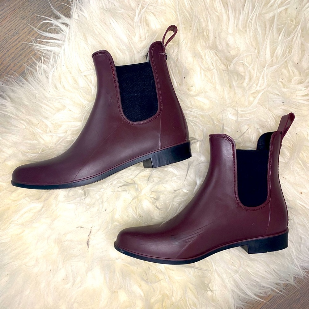 The Sam Edelman Chelsea Rainboot in maroon color